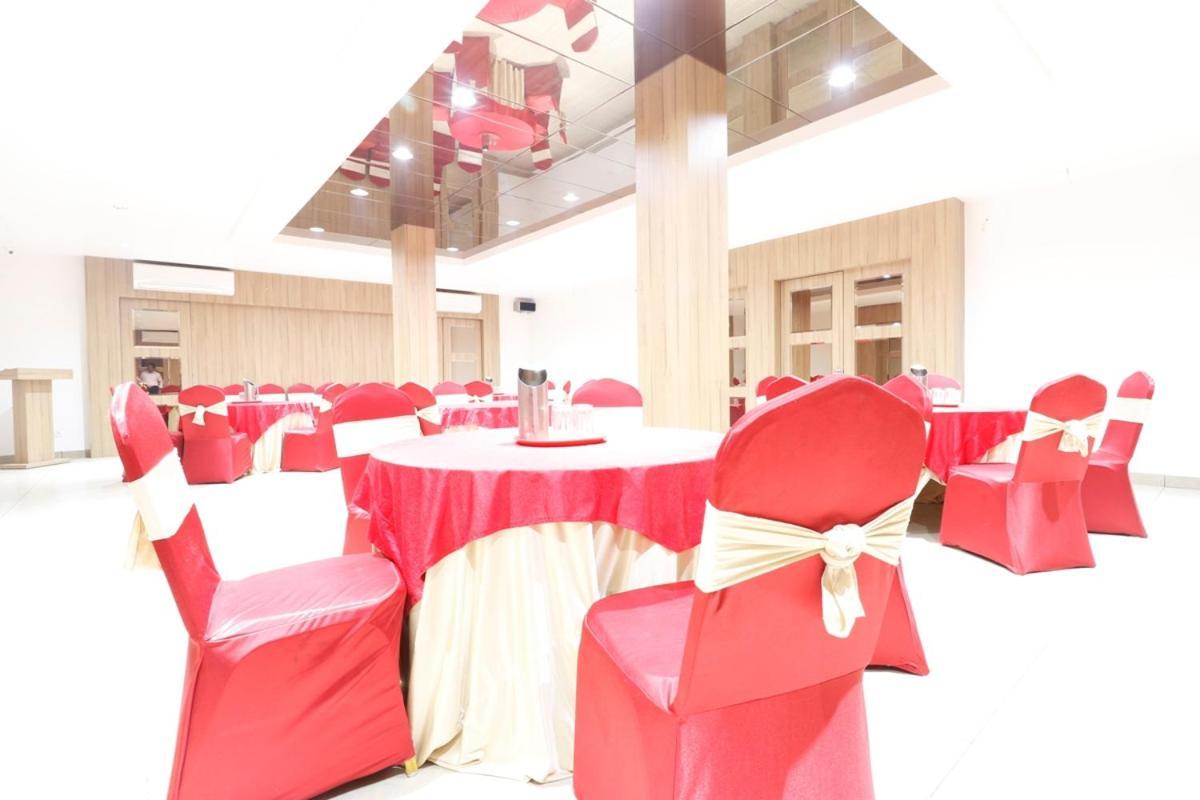 Hotel Yatri Nagpur Exterior photo